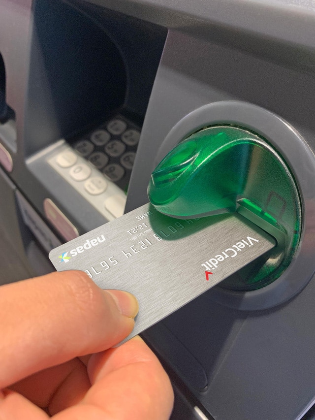 Bùng tiền thẻ tín dụng Vietcredit có phải đi tù không?